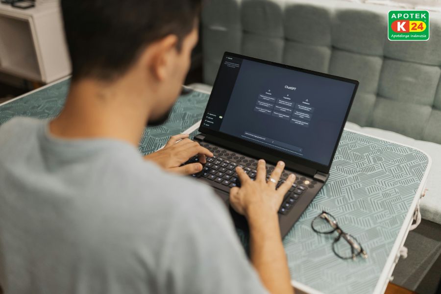 Apa Saja Contoh Teknologi di Bidang Ekonomi dan Bisnis Apotek?